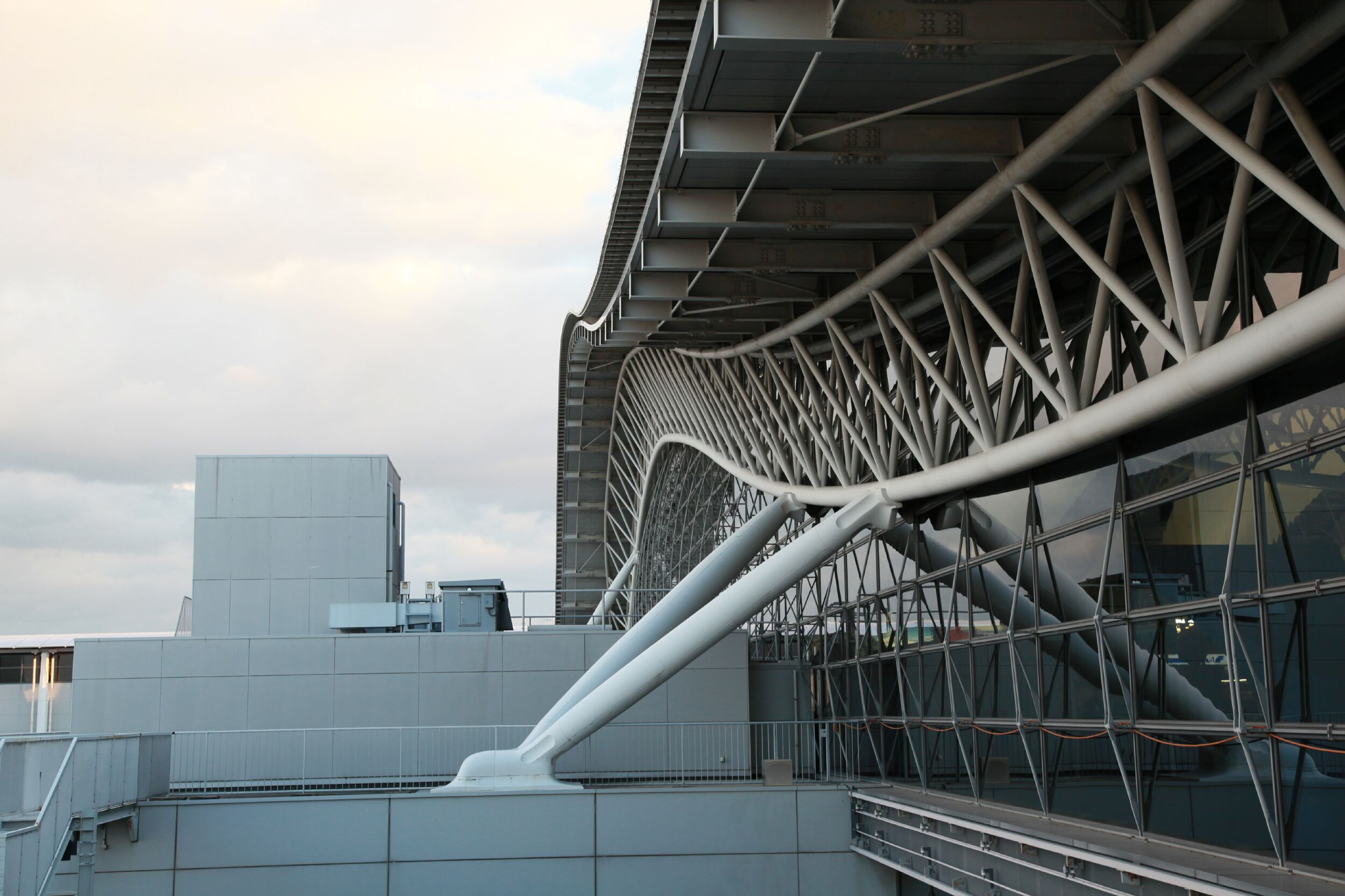 kansai international airport architecture