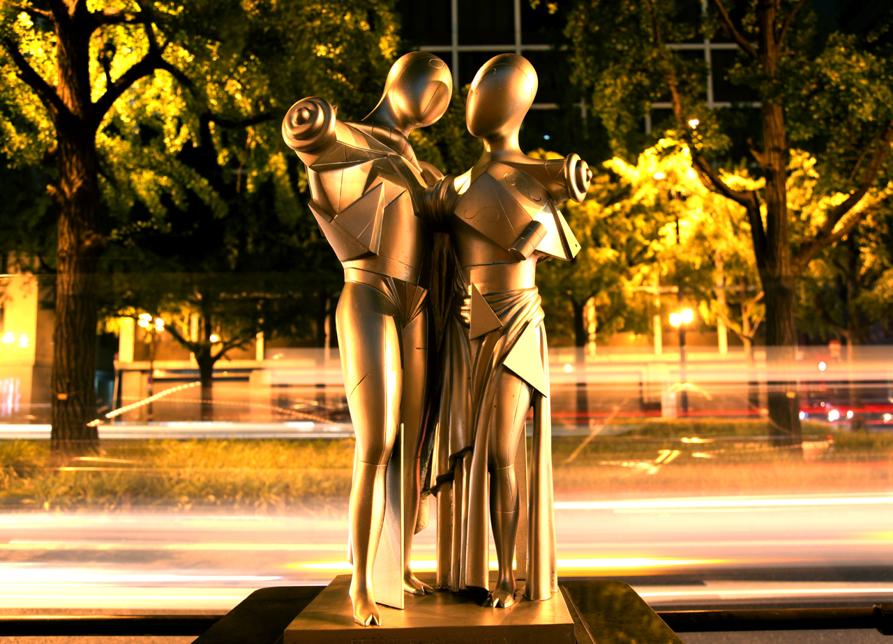 Bronze statues over Midosuji Avenue